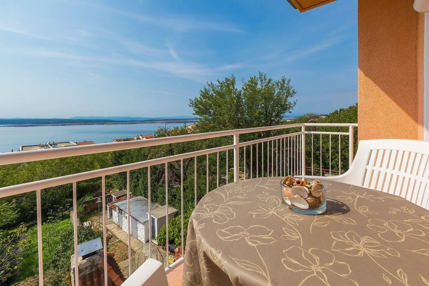 Komfortables Apartment Mit Meerblick, Bbq-Bereich, Garten, Privatparkplatz Dramalj